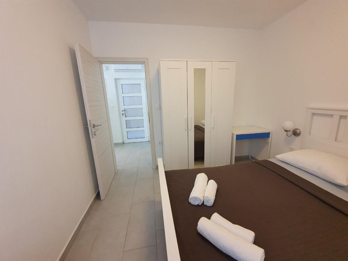 Apartmani Plaza Selce Esterno foto