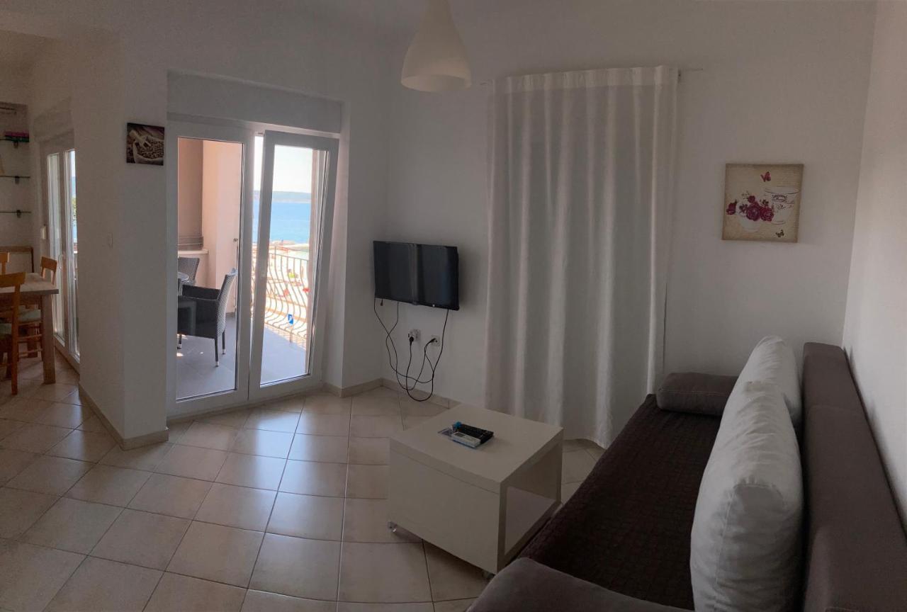 Apartmani Plaza Selce Esterno foto