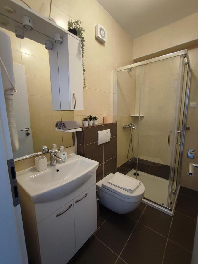 Apartmani Plaza Selce Camera foto