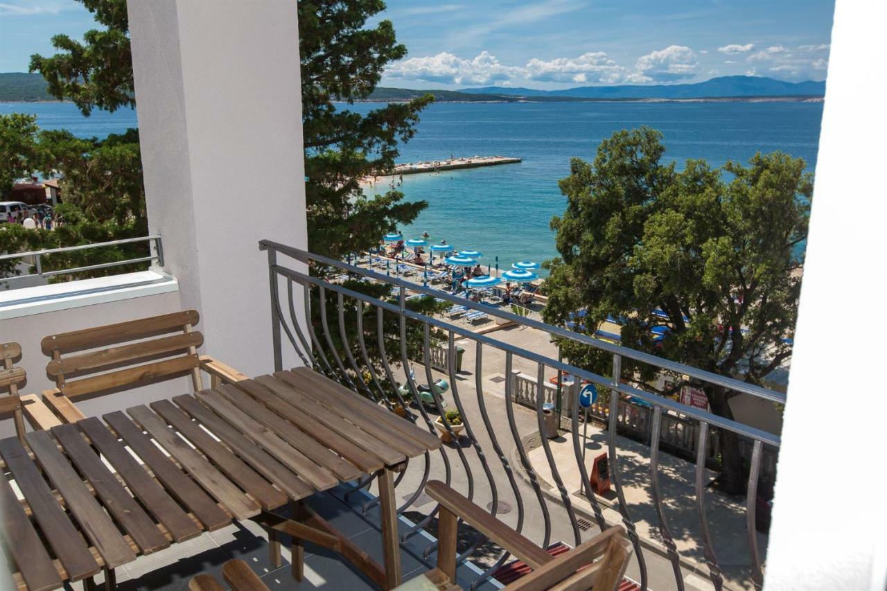 Apartmani Plaza Selce Esterno foto